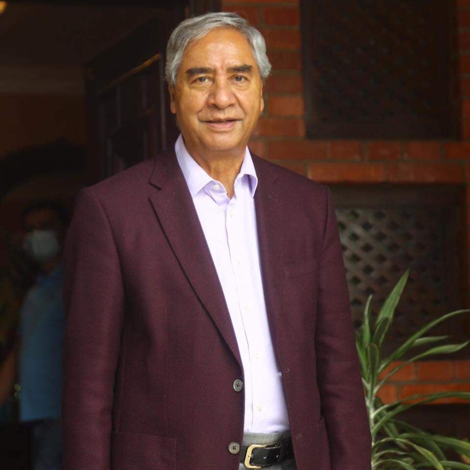प्रधानमन्त्रीले बाढी पहिरो प्रभावित क्षेत्र अवलोकन गर्दै
