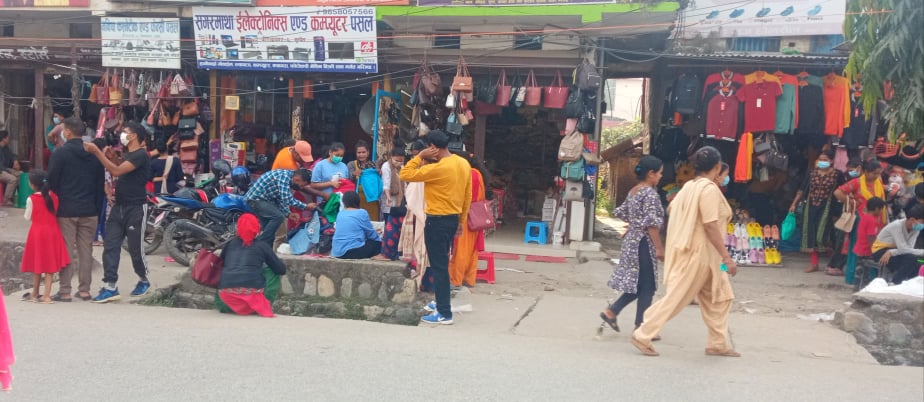 दशैंको चहलपहलसँगै कोरोनाको जोखिम बढ्दो