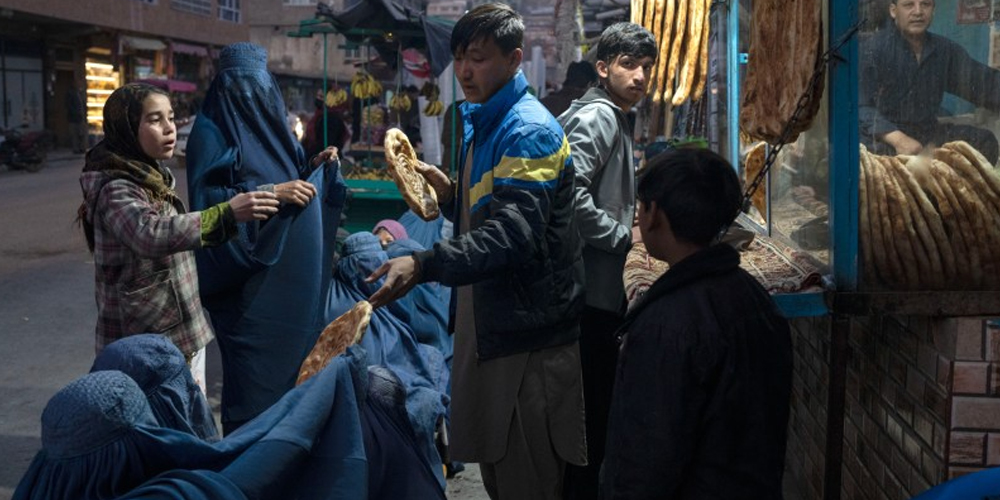 अफगानिस्तानमा भोकमरीका कारण विस्थापित हुनेको सङ्ख्या बढ्दै