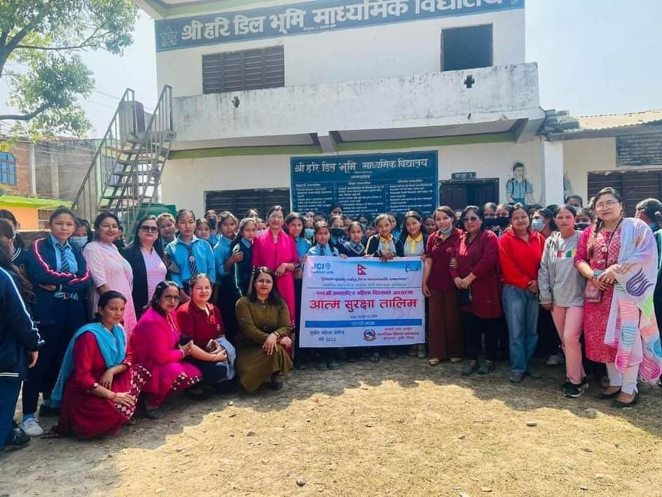 छात्राहरुलाई आत्मसुरक्षा तालिम