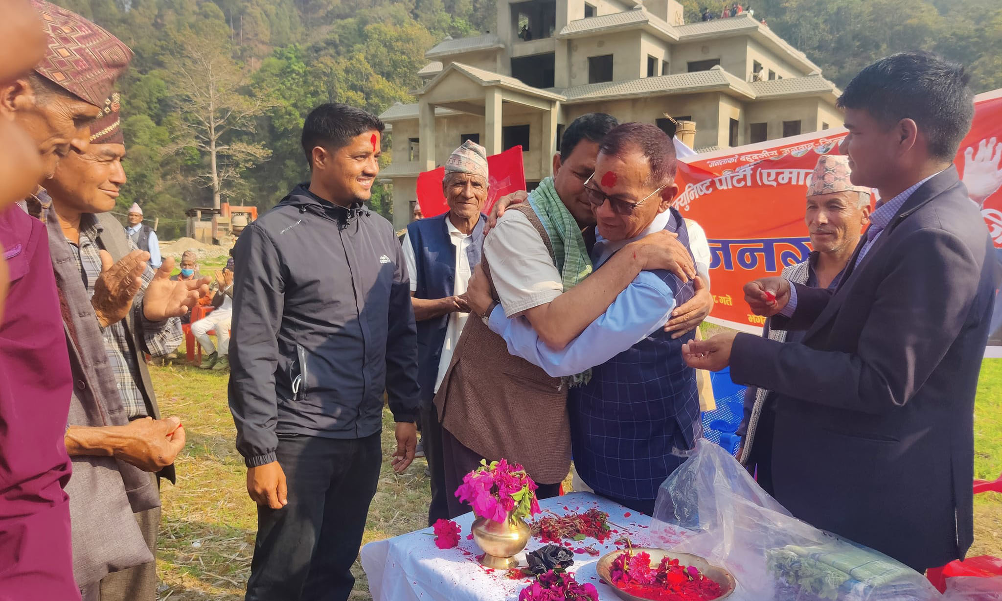 भगवतीमाई गाउँपालिका अध्यक्ष नेकपा एस छाडेर एमालेमै फर्किए