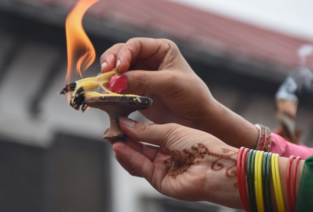 आज साउनको पहिलो सोमवार, शिवजीको पूजा आराधना गरी मनाइँदै
