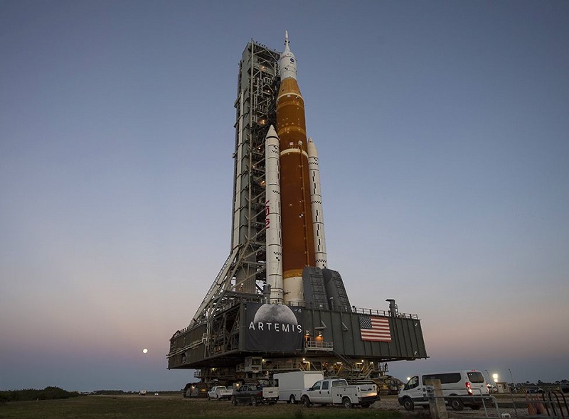 चन्द्रमामा फेरि मानव लैजाने गरी नासाको विशाल रकेट तयार : परीक्षण उडान अगस्ट २९ मा गर्ने तयारी