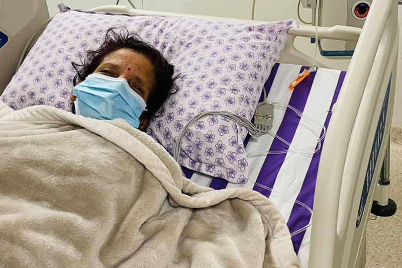 प्रचण्ड पत्नी सीताको भेन्टिलेटरमा उपचार हुँदै